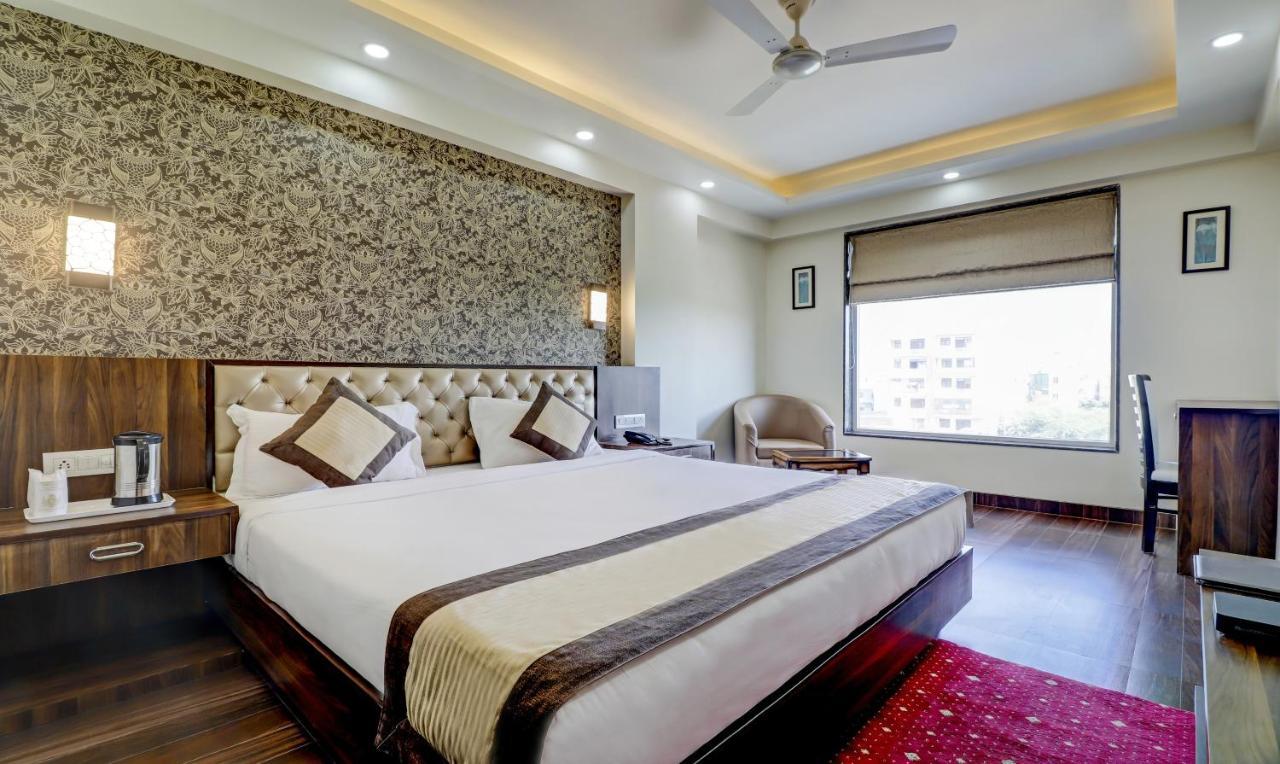 Sanskar Hotel Джайпур Екстериор снимка